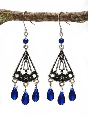 Boho Antique Silver Dangle Earrings – Vintage Style Artisan Statement